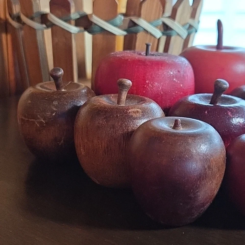 Wood Apples In Picket Fence Design Basket